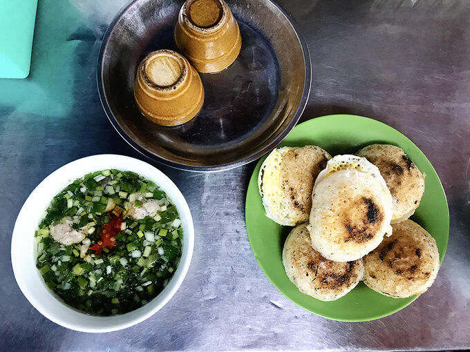 Khám Phá Hương Vị Đặc Sản Bánh Căn Đà Lạt