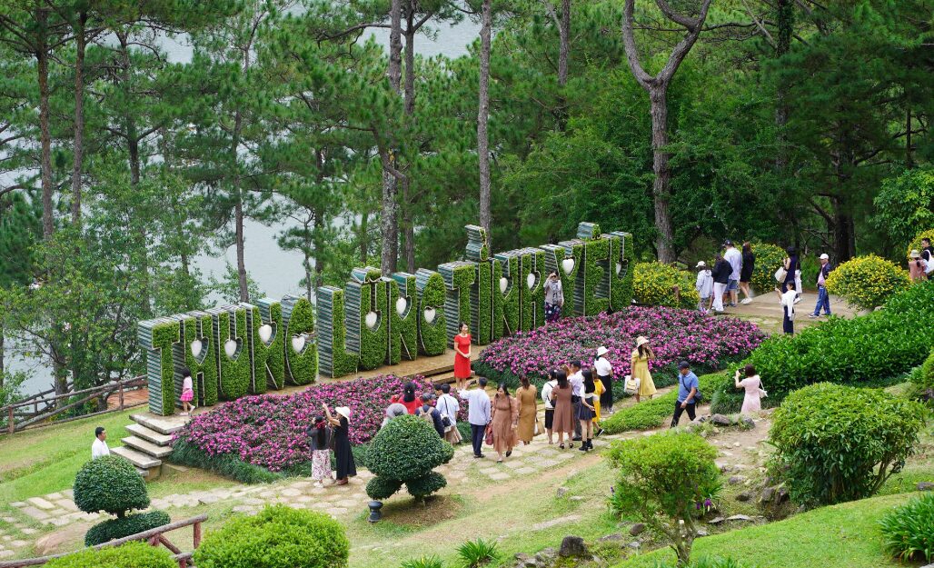 Tour Đà Lạt 1 Ngày Khám Phá Thành Phố Ngàn Hoa Trong 24 Giờ